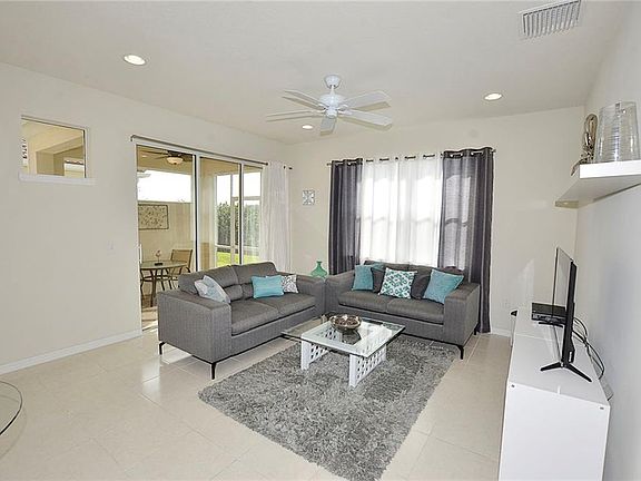 5th image of 279 Monaco Pl
