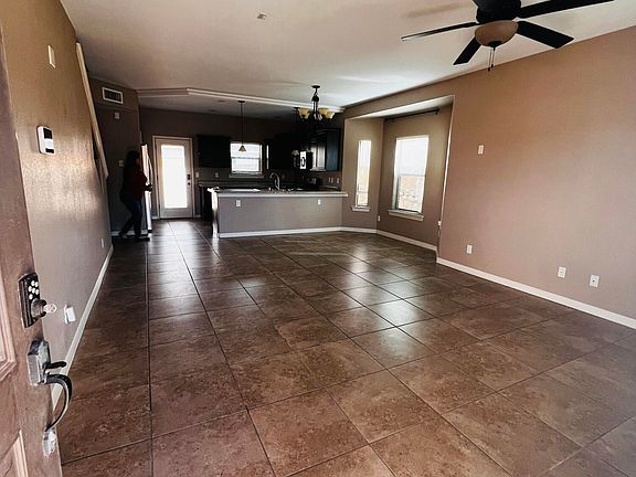 4th image of 3904 Hueco Valley Dr