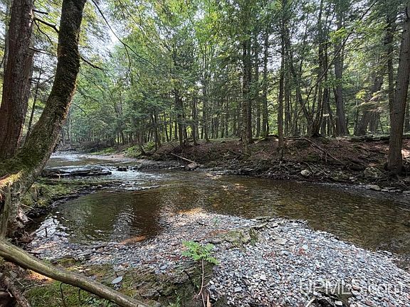4th image of Black Creek Rd
