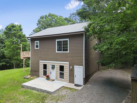 5th image of 111 Rock Creek Dr
