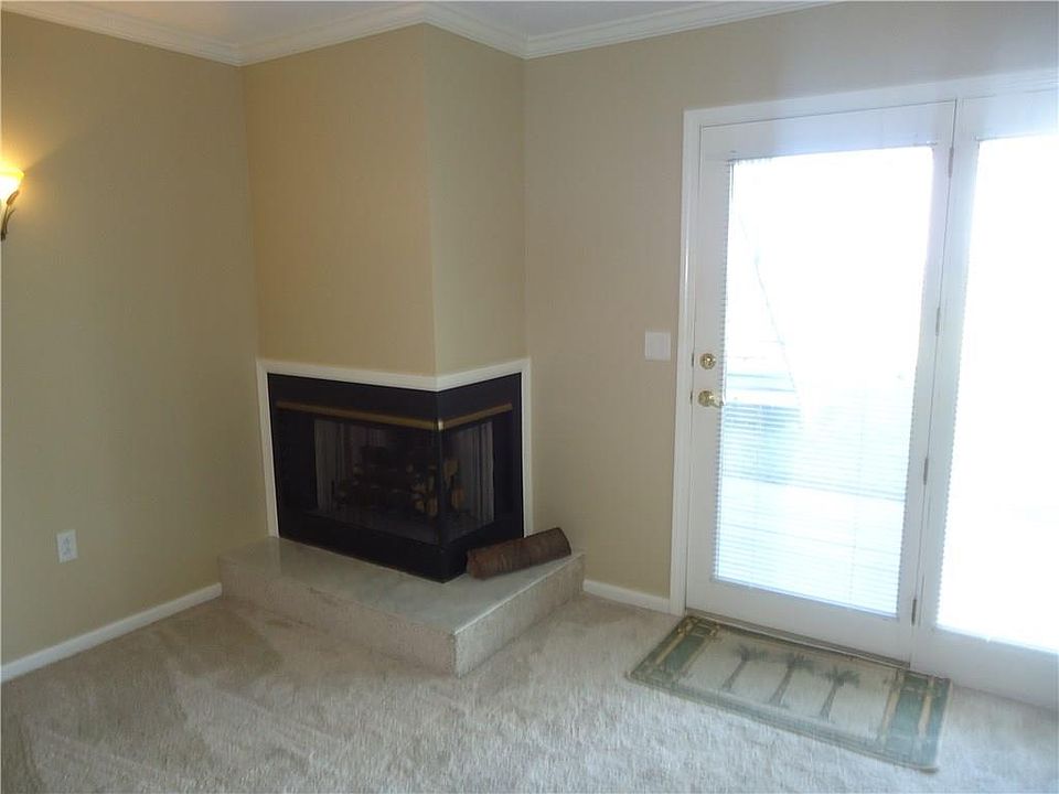 3302 Baer Beach Rd Erie, PA, 16505 Apartments for Rent Zillow