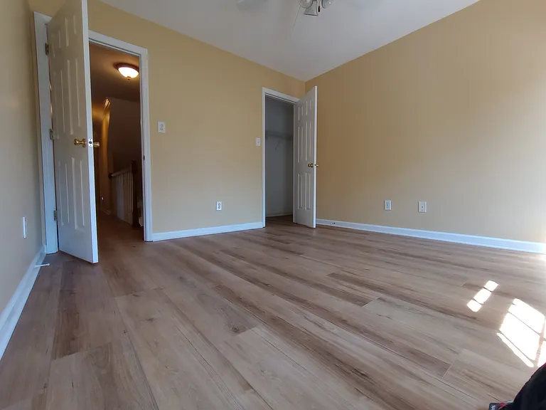 1st bedroom & 1st walk in closet