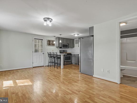5th image of 22175 Bayside Rd