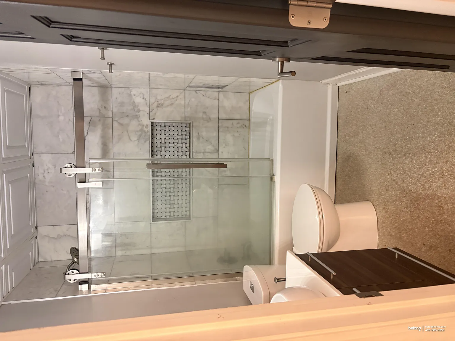 2 bed, 2.0 bath, 902 sqft, $2,195 — Photo 2