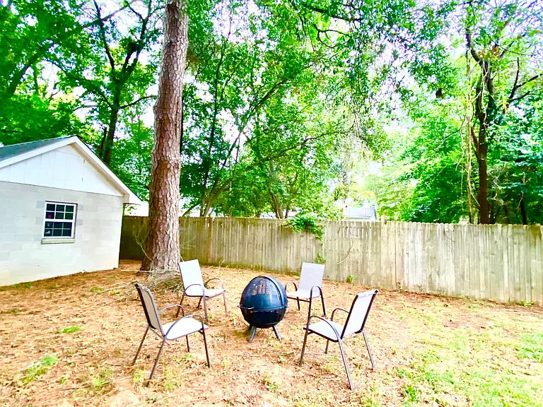 1217 Sunset Ave — Photo 30