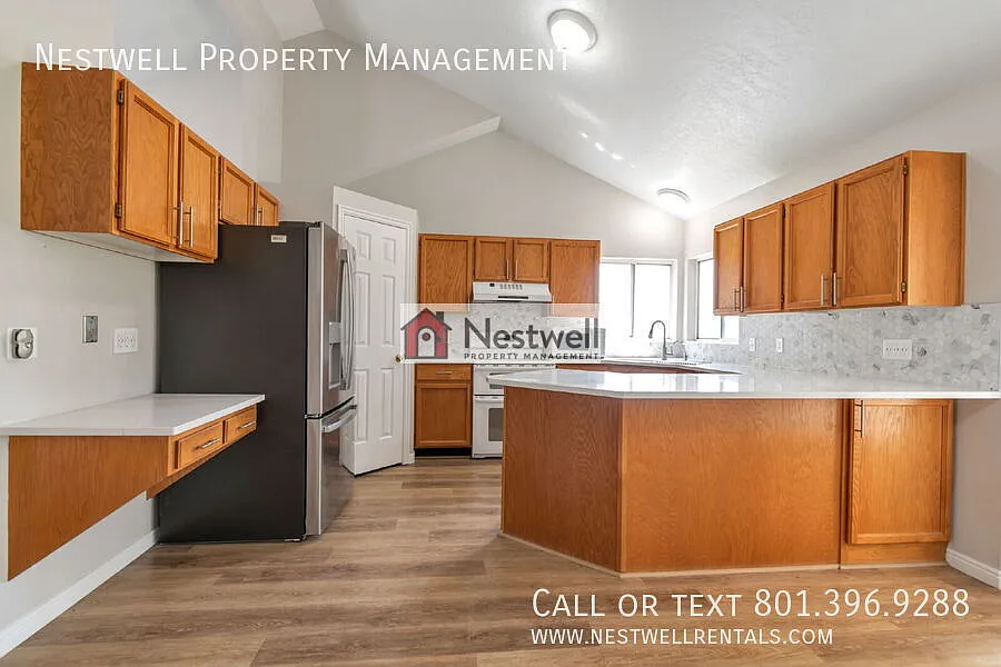 Beautiful updated West Jordan home in ideal location! — Photo 4