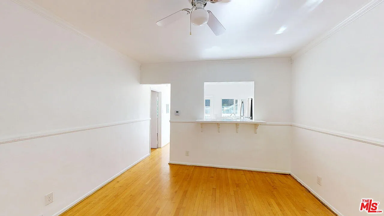 2 bed, 1.0 bath, $2,750 — Photo 4