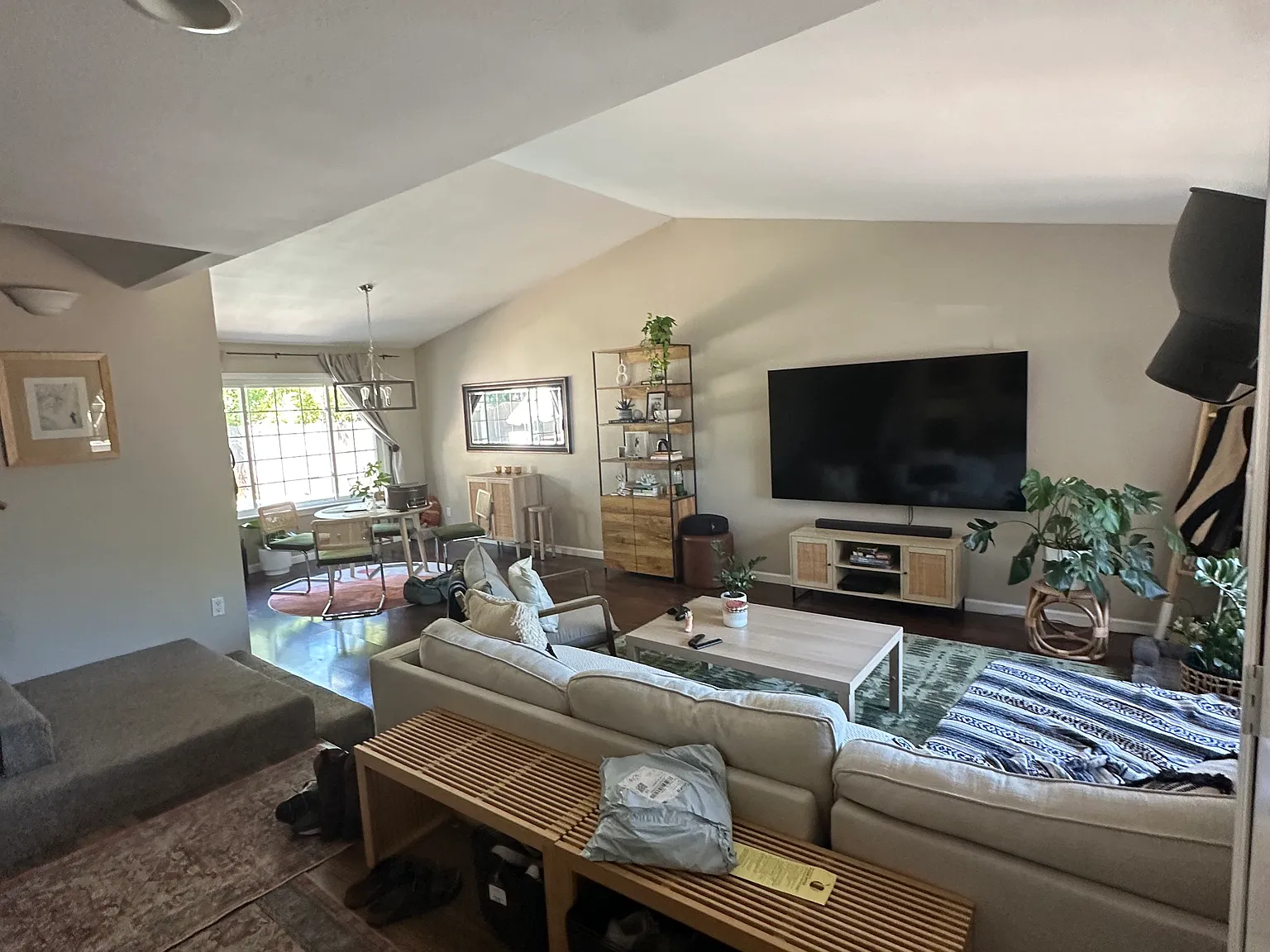1 bed, 1843 sqft, $1,400 — Photo 3
