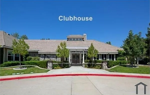 27407 Eagles Nest Dr — Photo 2