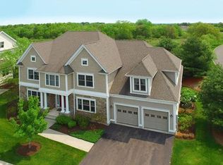 2 Muirfield Ln, Bloomfield, CT 06002