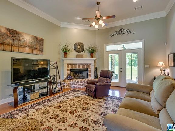3rd image of 9217 Thorngate Ct