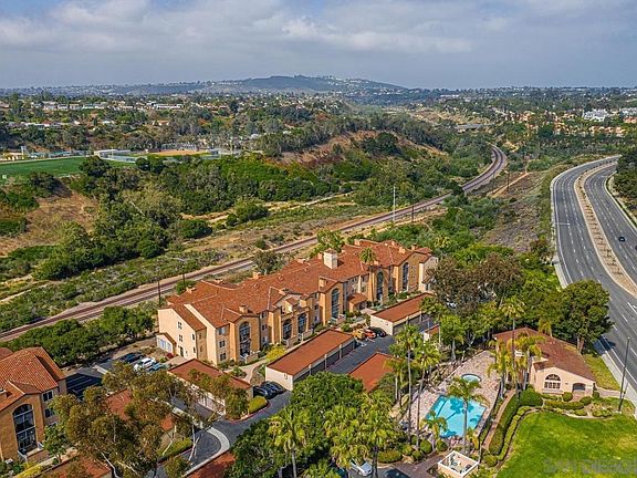 5th image of 7190 Shoreline Dr #6209