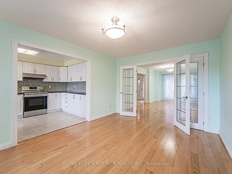 10 Kingsboro Rd — Photo 9