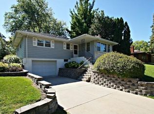 3520 Beard Curv, Bloomington, MN 55431