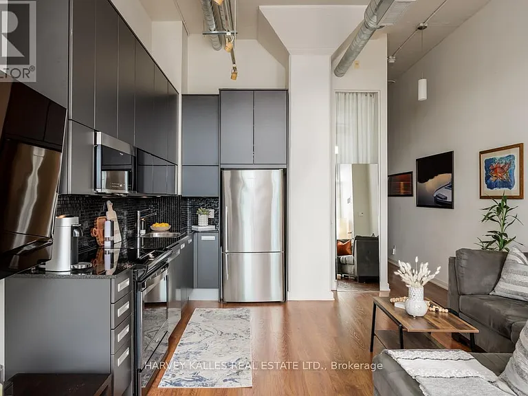 380 Macpherson Ave #441 — Photo 10
