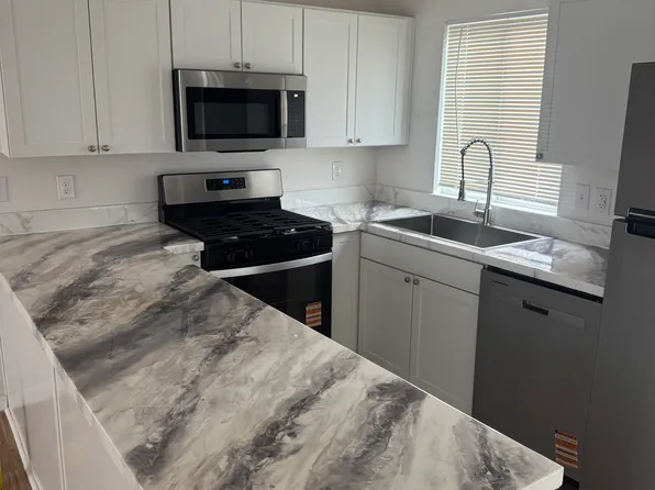 1949 SW Timber Ave, Redmond, OR 97756