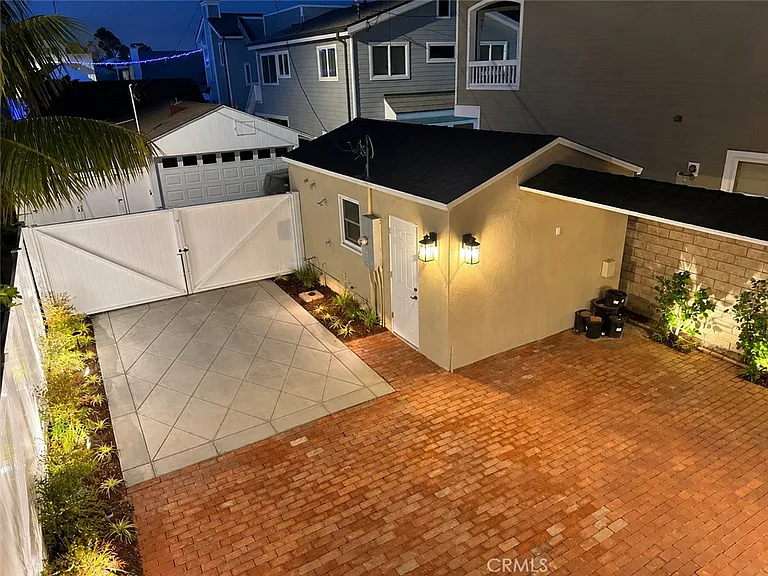 308 Coral Ave — Photo 26