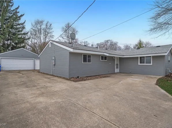 1418 Brookdale Ln, Kent, OH 44240