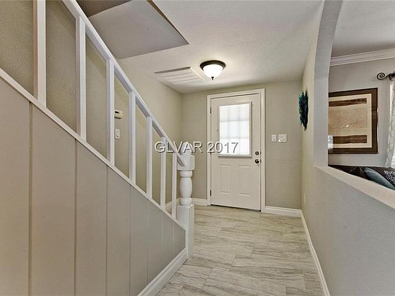 4th image of 5416 Del Monte Ave