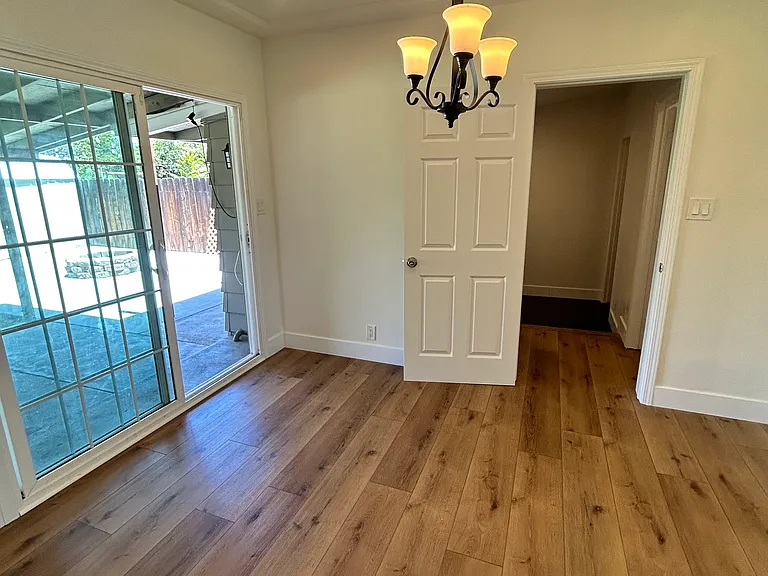 2345 E Brown Ave — Photo 13