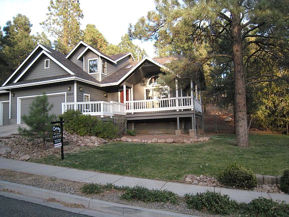 View of big front deck.