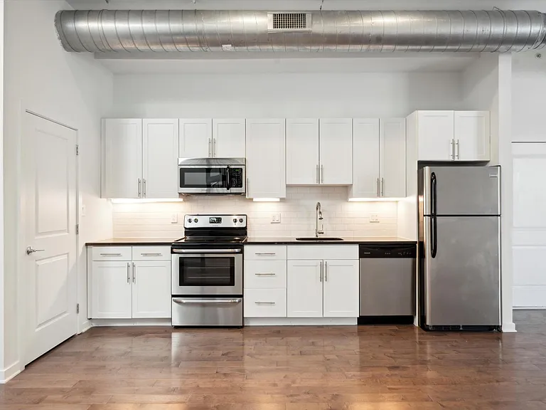 710 Chestnut St #504 — Photo 3