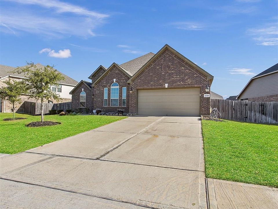 1st image of 20318 Bristol Bluff Ln