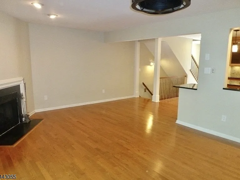 48 Aberdeen Dr — Photo 5