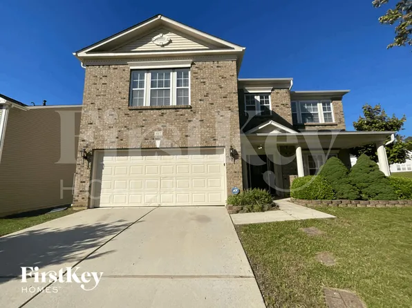 417 Zander Woods Ct, Mount Holly, NC 28120