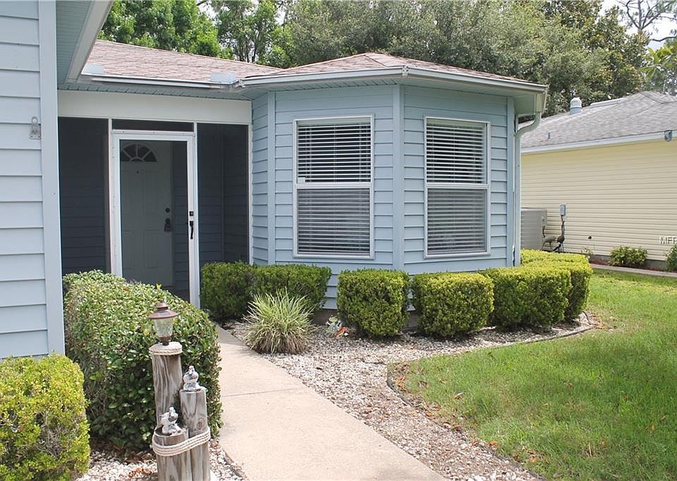 1st image of 32688 Oak Park Dr