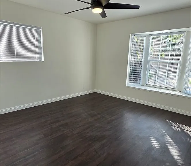 17322 Keswick St — Photo 19