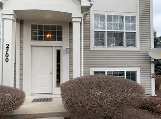 2700 Canyon Dr, Minooka, IL 60586
