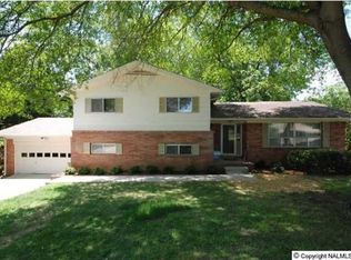 7606 Peacock Dr SW, Huntsville, AL 35802