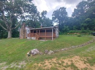 4211 Yellow Mountain Rd, Roanoke, VA 24014