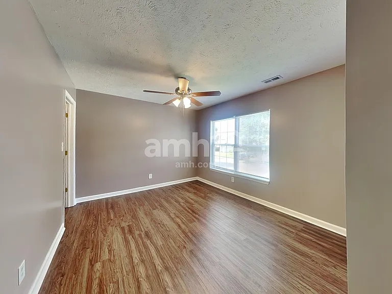 787 Tulip Ln — Photo 15