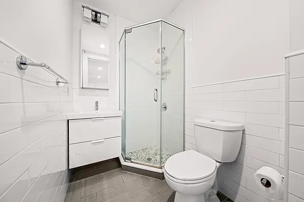 Rented by REAL New York | media 12