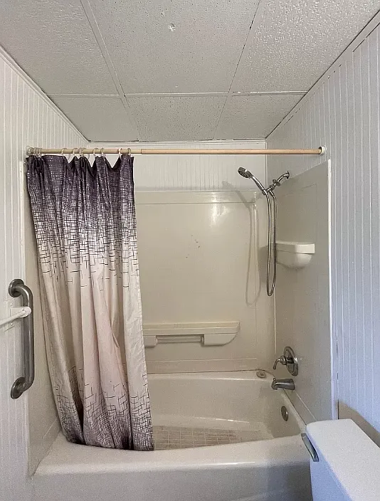 25 White Pine Drive — Photo 4