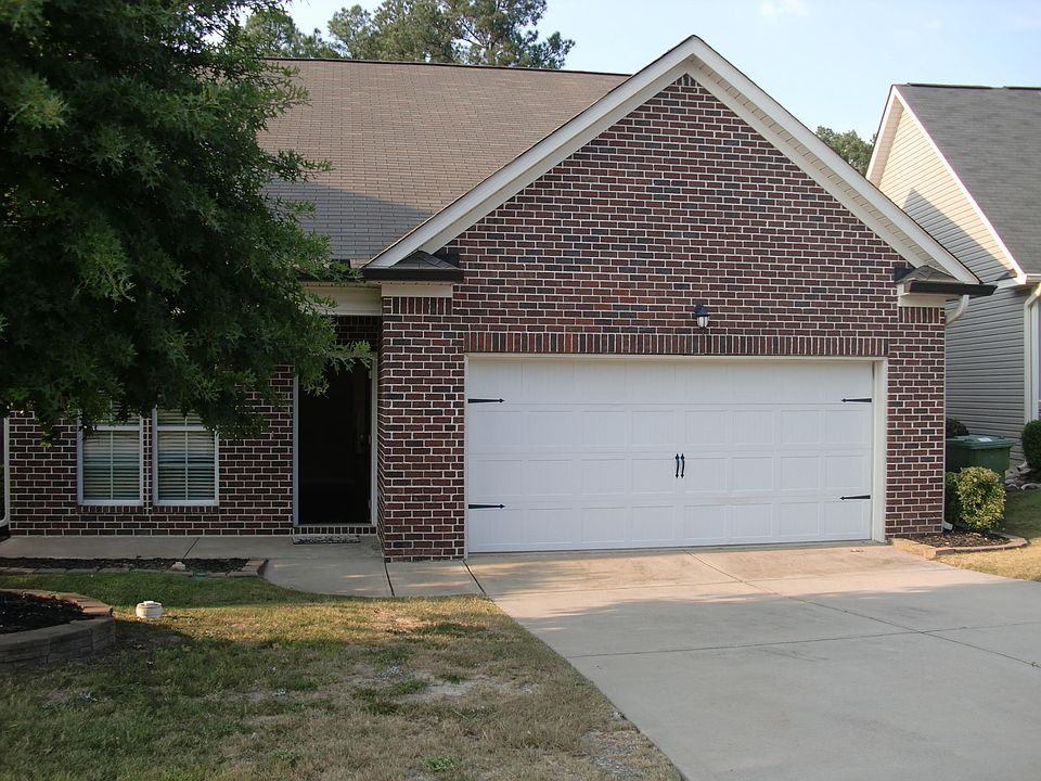 1st image of 3631 Mossland Dr