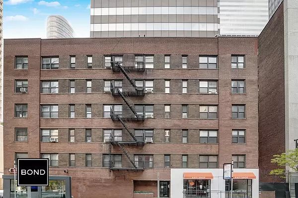 1st image of 162 E 55th St APT 2F