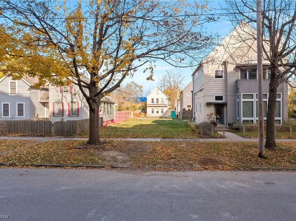 2373 W 7th St, Cleveland, OH 44113