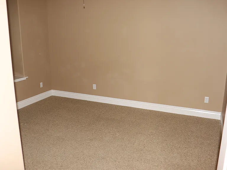 580 E Fallingbranch Dr — Photo 14