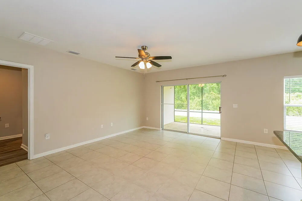 3 bed, 2.0 bath, 1753 sqft, $3,560 — Photo 4