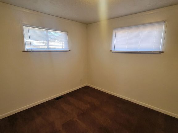 3rd image of 4008 N Arlington Ave