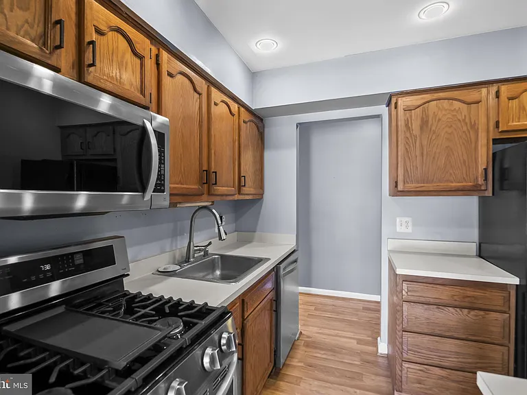 6087 Majors Ln #5-K17 — Photo 10