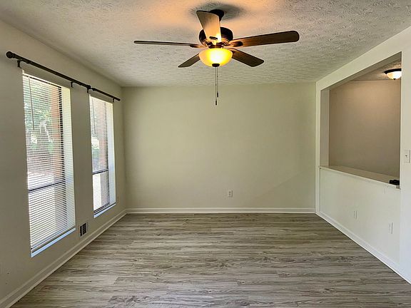 3rd image of 2213 Haida Ln
