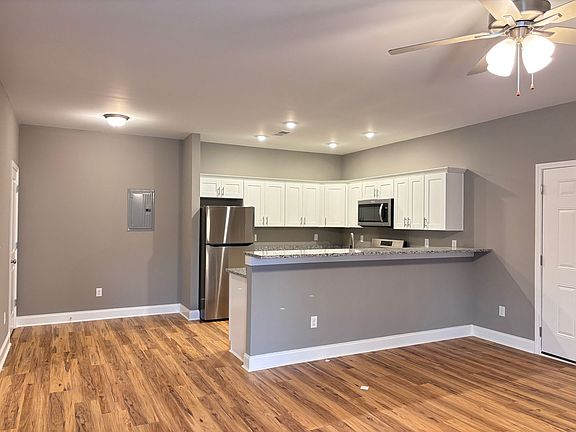 4th image of 1116 Brockley Way #211