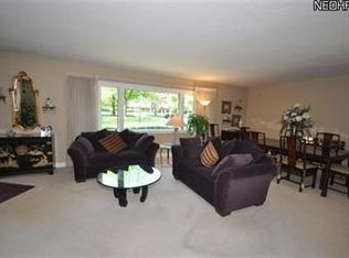 17040 Amber Dr, Cleveland, OH 44111