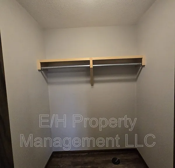 5903 N Millsboro St — Photo 32
