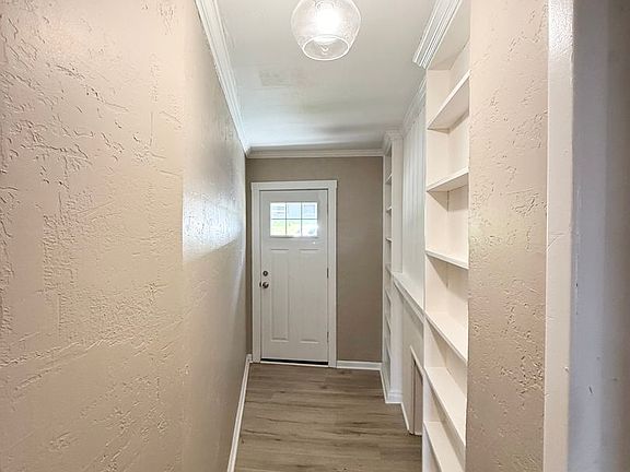 3rd image of 26 Merritt Ave