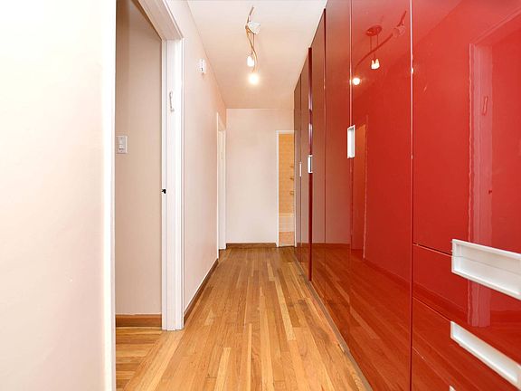 5th image of 2800 Coyle St APT 609